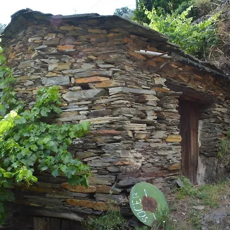 Casa Do Azereiro * Casal do Rei (Seia)