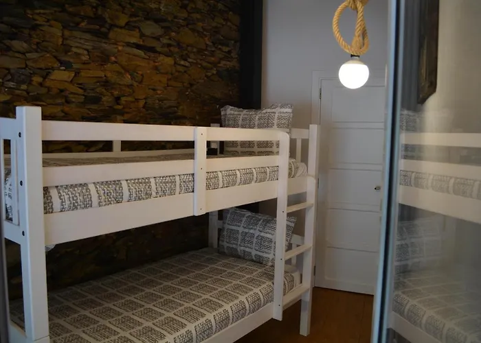 Casa Do Azereiro בקתה Casal do Rei (Seia)